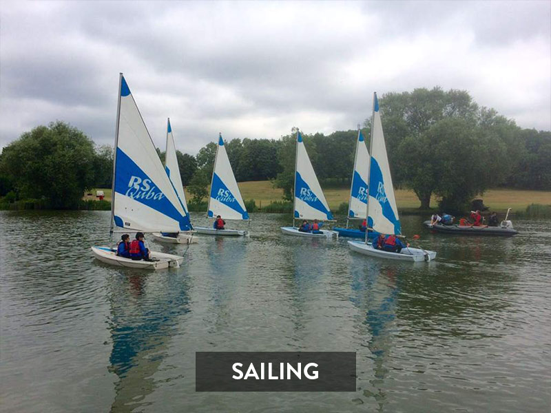 students sailing